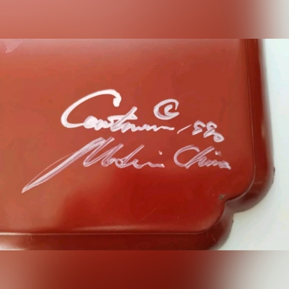 Vintage Hand Painted Butterfly Leaves Red Metal Tray Folk Art Cottagecore SIGNED - Picture 7 of 11